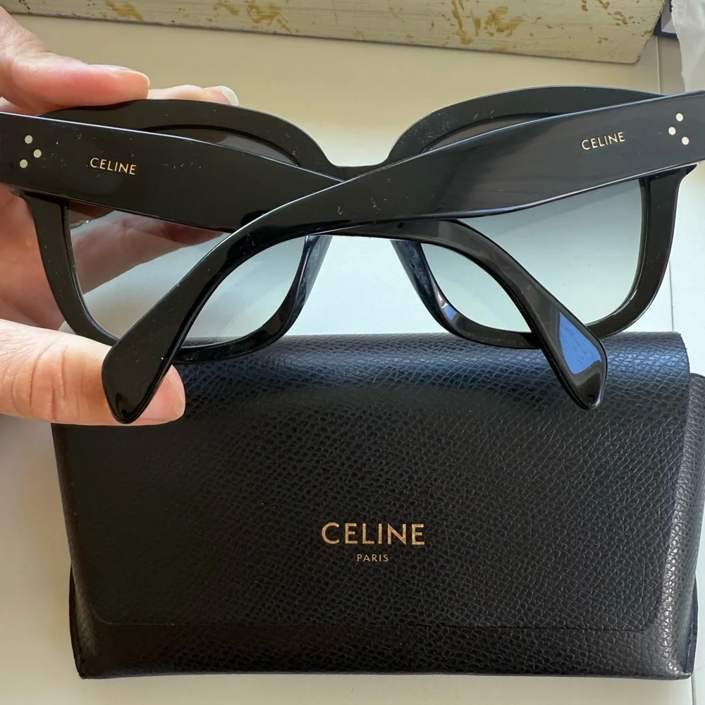 Celine Elegant Black Sunglasses - Picture 2 of 4
